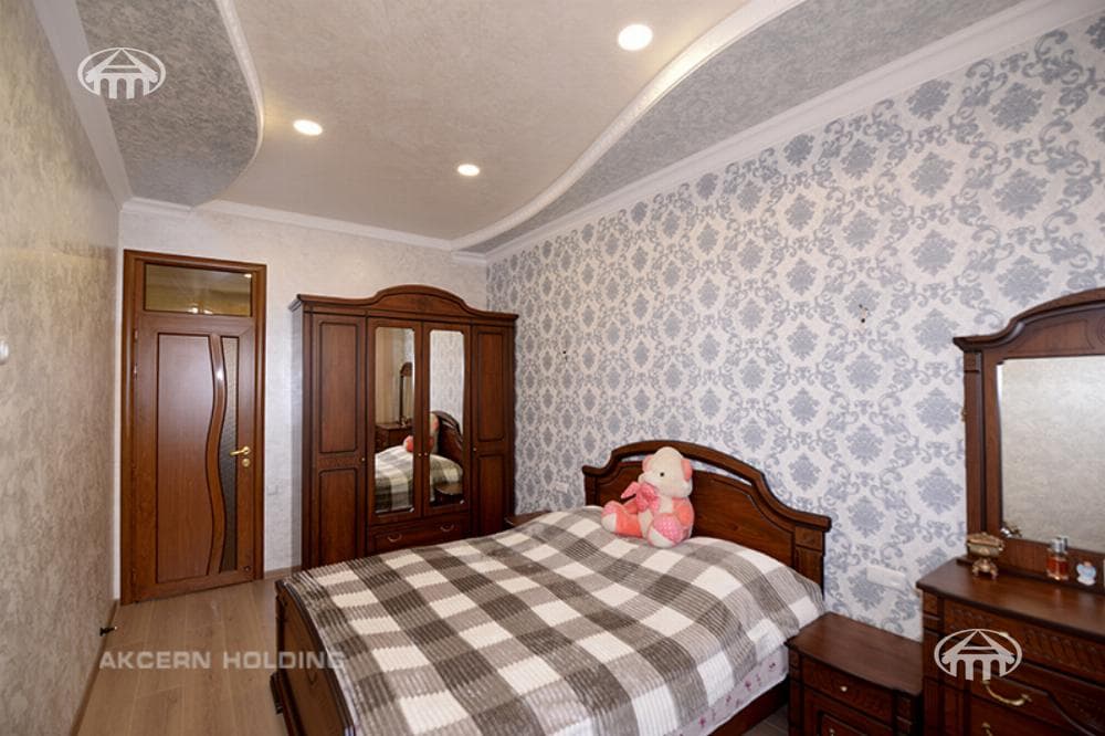 Дом · 6 комн. · 272 м² · Арабкир