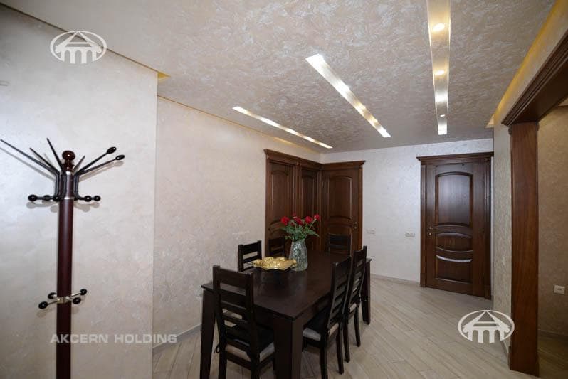 Apartment · 3 rooms · 104 m² · Kentron