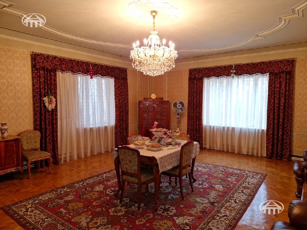 Особняк · 5 комн. · 455 м² · Джрвеж