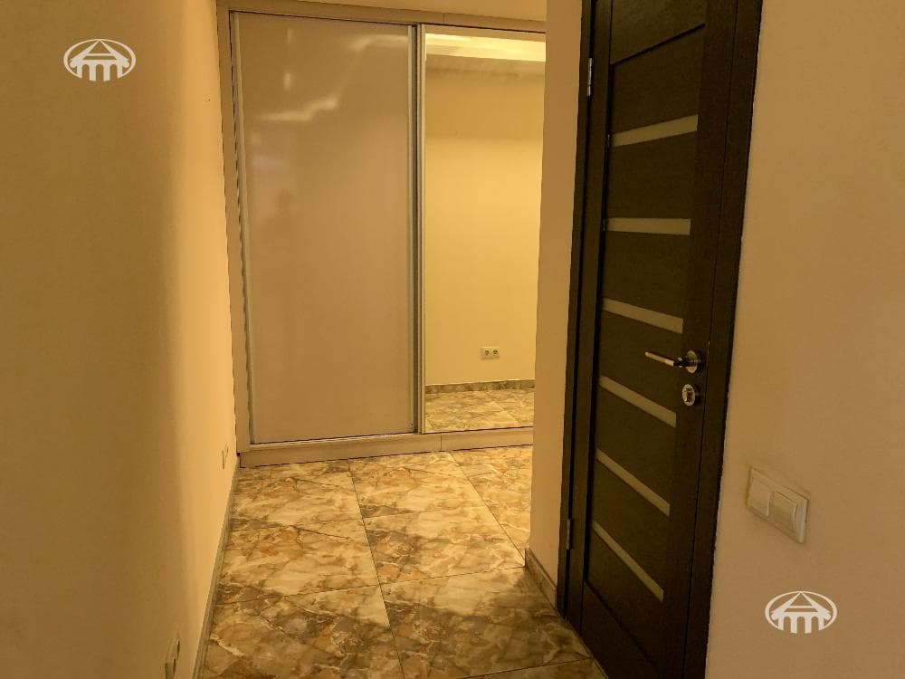 Apartment · 3 rooms · 108 m² · Kentron