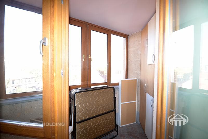 Квартира · 4 комн. · 160 м² · Кентрон