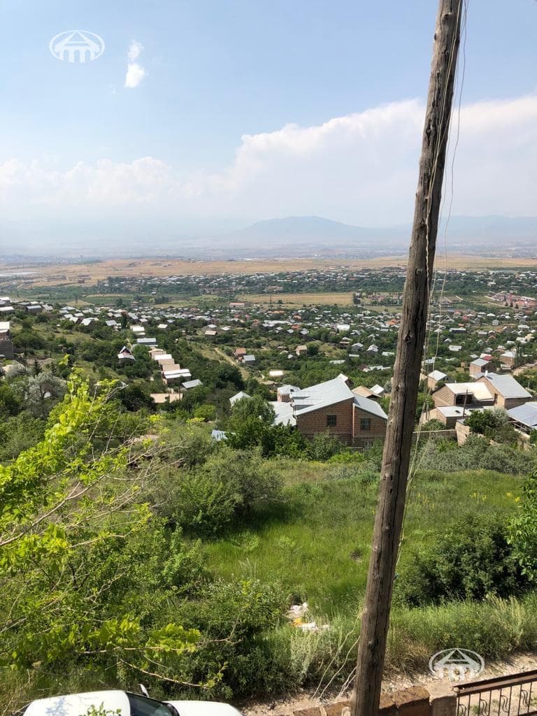 Ամառանոց · 4 սեն. · 136 մ² · Ձորաղբյուր