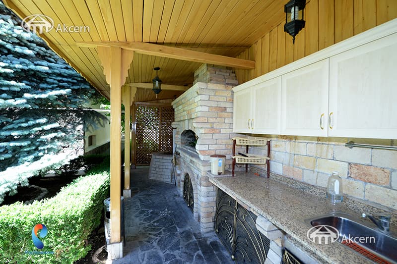 Mansion · 5 rooms · 586 m² · Avan — photo 29 / 34