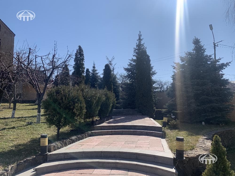 Առանձնատուն · 5 սեն. · 357 մ² · Նորք-Մարաշ