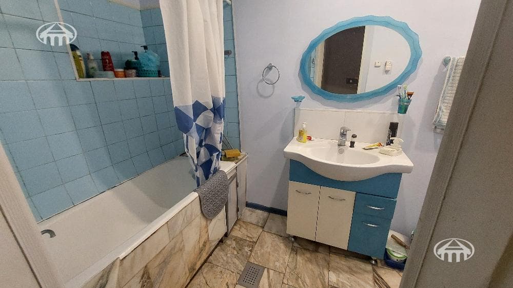 Apartment · 5 rooms · 118 m² · Kentron
