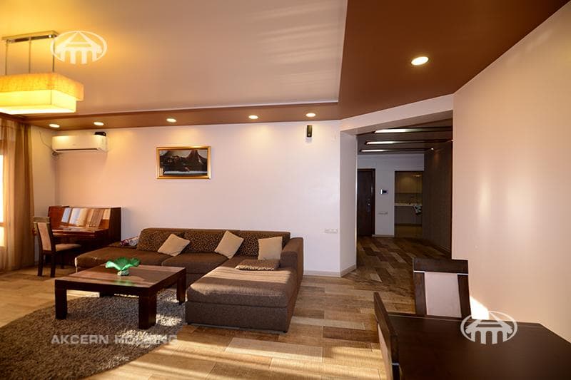 Квартира · 3 комн. · 115 м² · Кентрон
