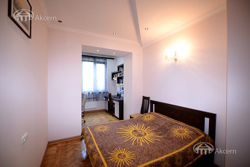 Apartment · 2 rooms · 55 m² · Kentron