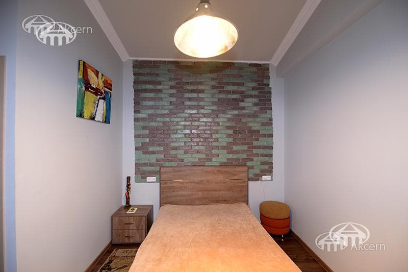 Hotel · 5 rooms · 540 m² · Kentron