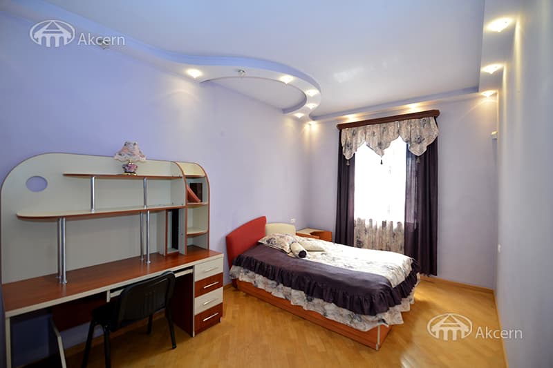 Mansion · 5 rooms · 320 m² · Nork-Marash