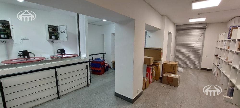 Retail · 168 m² · Kentron