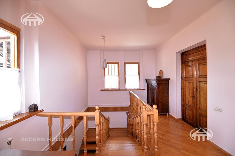 Առանձնատուն · 6 սեն. · 232 մ² · Նորք-Մարաշ