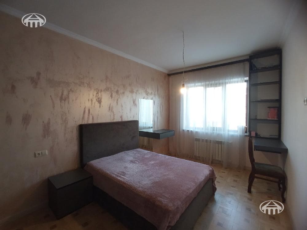 Особняк · 5 комн. · 425 м² · Эребуни