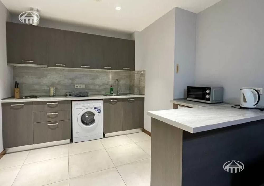 Apartment · 2 rooms · 51 m² · Kentron