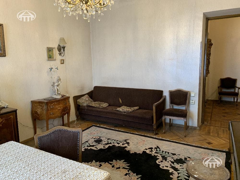 Apartment · 3 rooms · 88 m² · Kentron