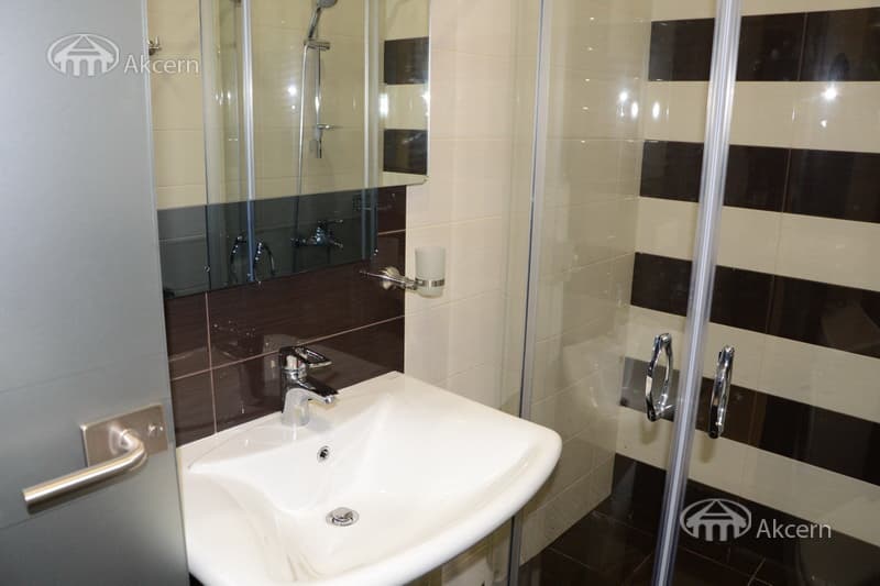 Apartment · 2 rooms · 60 m² · Kentron