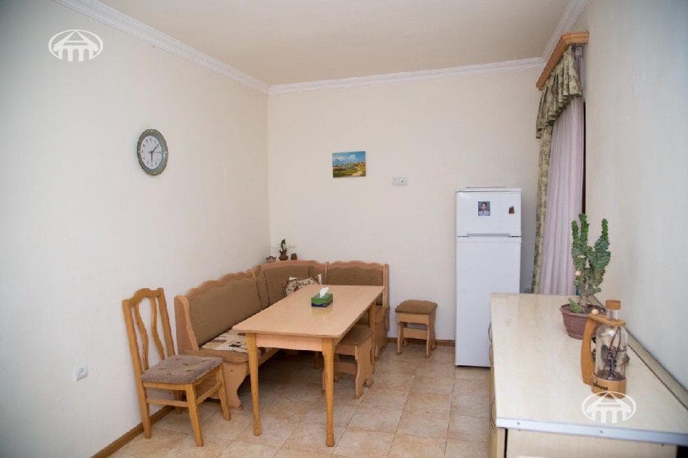 Mansion · 4 rooms · 360 m² · Ashtarak