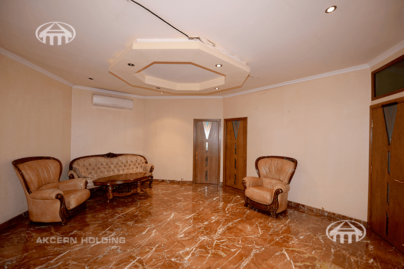 Квартира · 5 комн. · 210 м² · Кентрон