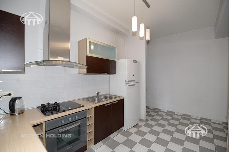 Apartment · 3 rooms · 105 m² · Kentron