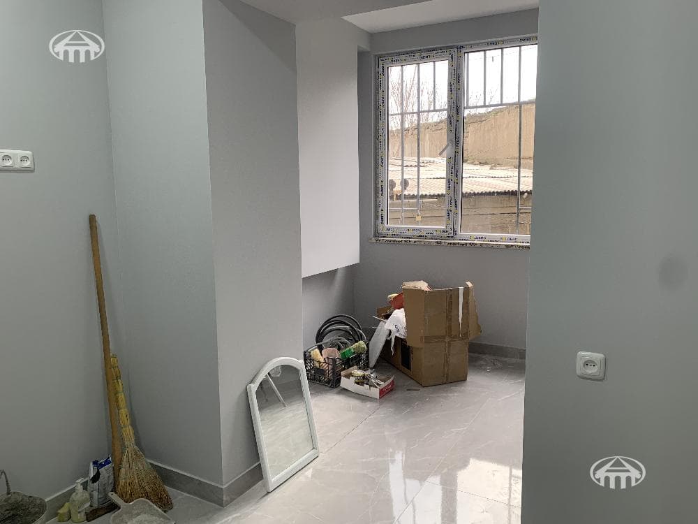 Apartment · 2 rooms · 38 m² · Kentron