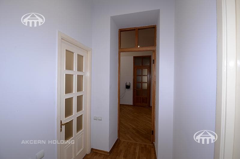 Բնակարան · 3 սեն. · 129 մ² · Կենտրոն