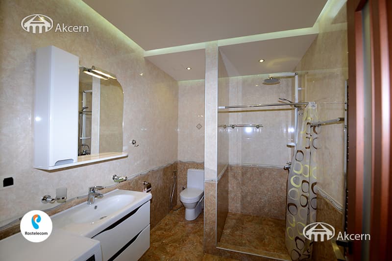 Apartment · 3 rooms · 95 m² · Kentron