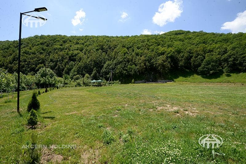 Land · 14,290 m² · v. Artavaz