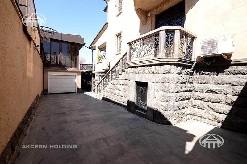 Mansion · 7 rooms · 500 m² · Malatia-Sebastia