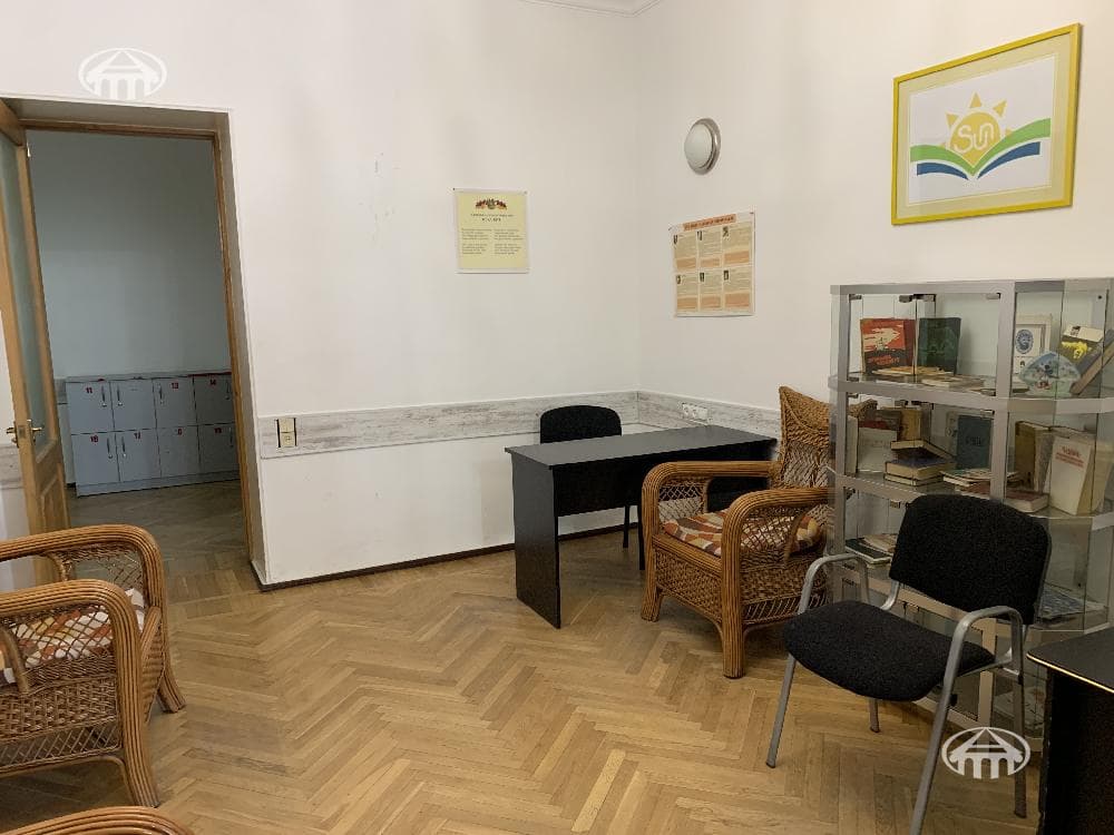 Офис · 72 м² · Кентрон