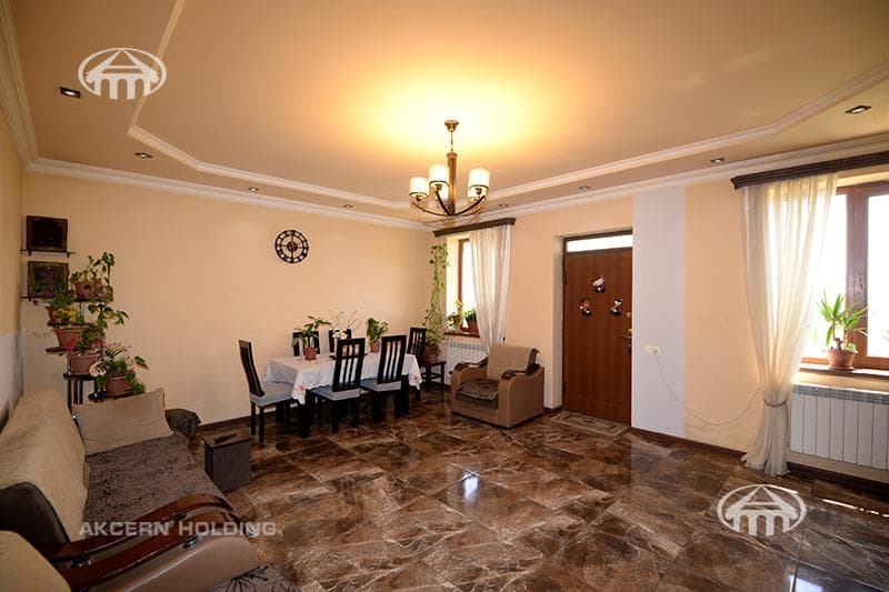 Առանձնատուն · 5 սեն. · 170 մ² · Աջափնյակ