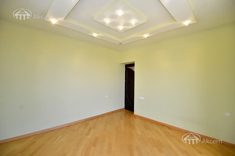 Mansion · 5 rooms · 320 m² · Nork-Marash