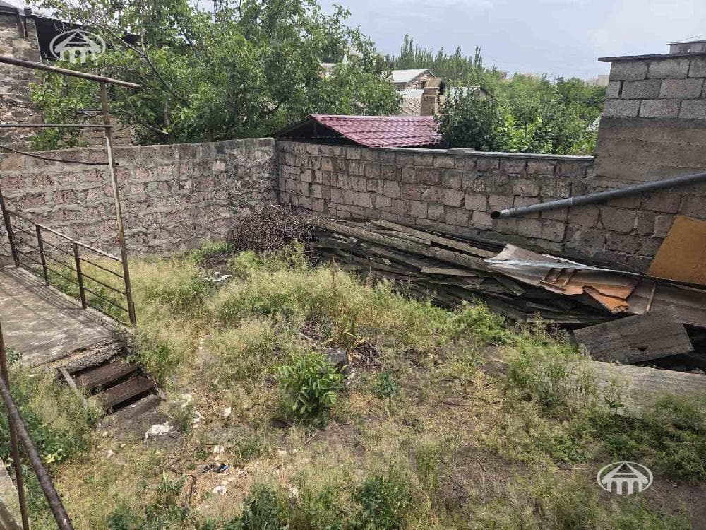 Սեփական տուն · 6 սեն. · 237 մ² · Նորք-Մարաշ