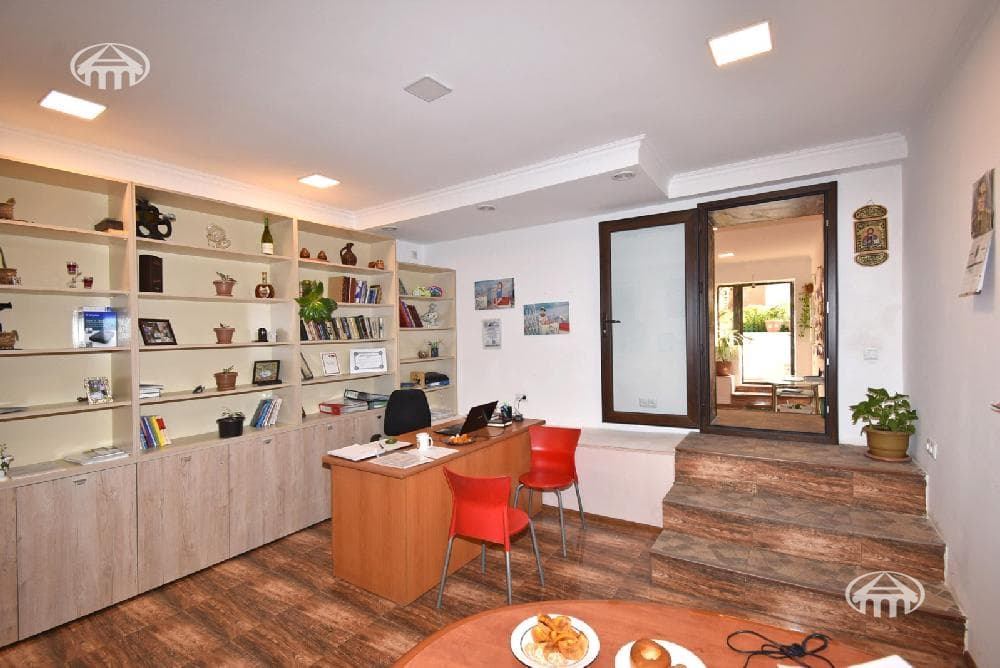 Գրասենյակ · 126 մ² · Աջափնյակ