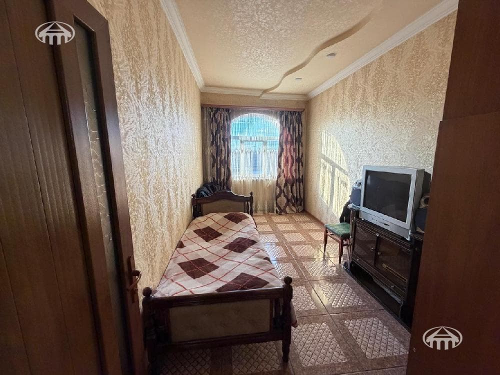 Особняк · 5 комн. · 250 м² · Масис