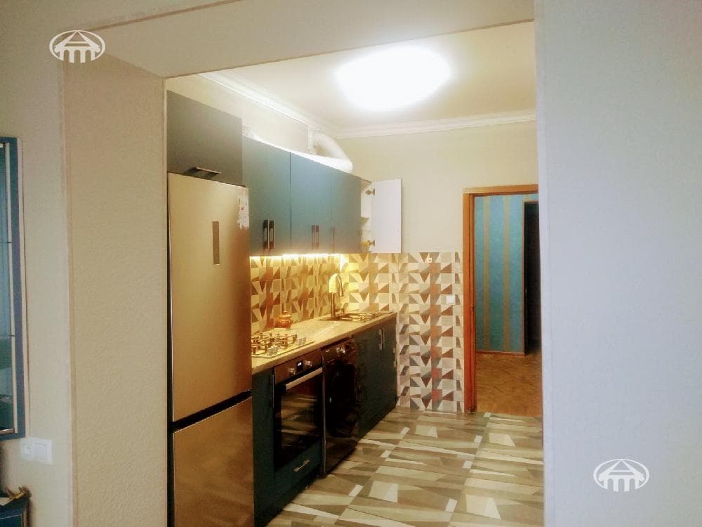 Квартира · 3 комн. · 85 м² · Кентрон