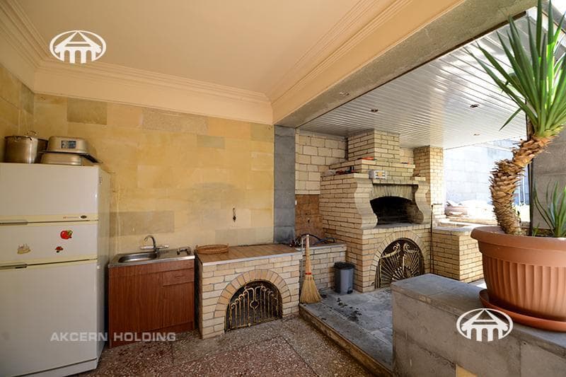 Mansion · 9 rooms · 605 m² · Nork-Marash
