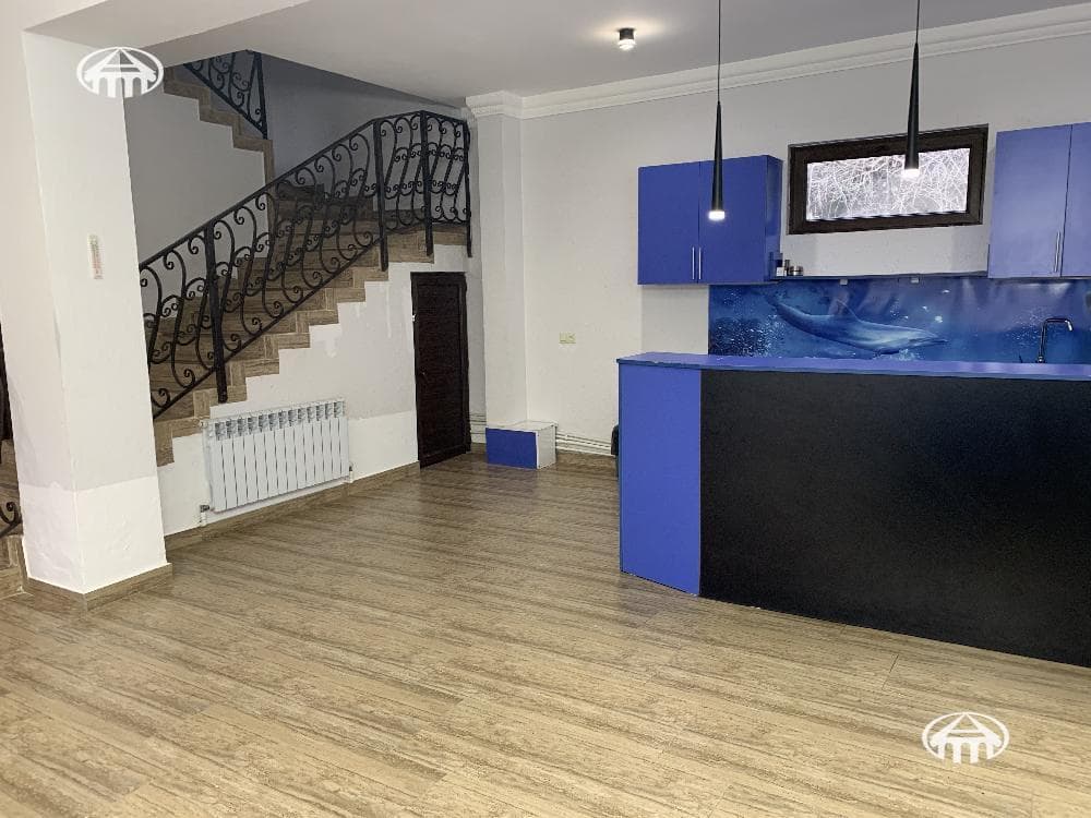 Отель · 9 комн. · 325 м² · Дилиджан