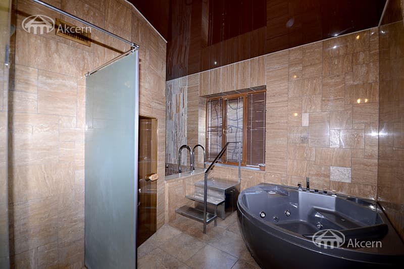 Особняк · 5 комн. · 270 м² · Канакер-Зейтун