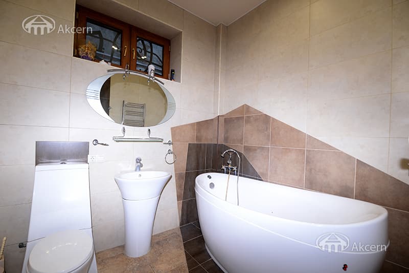 Особняк · 5 комн. · 270 м² · Канакер-Зейтун
