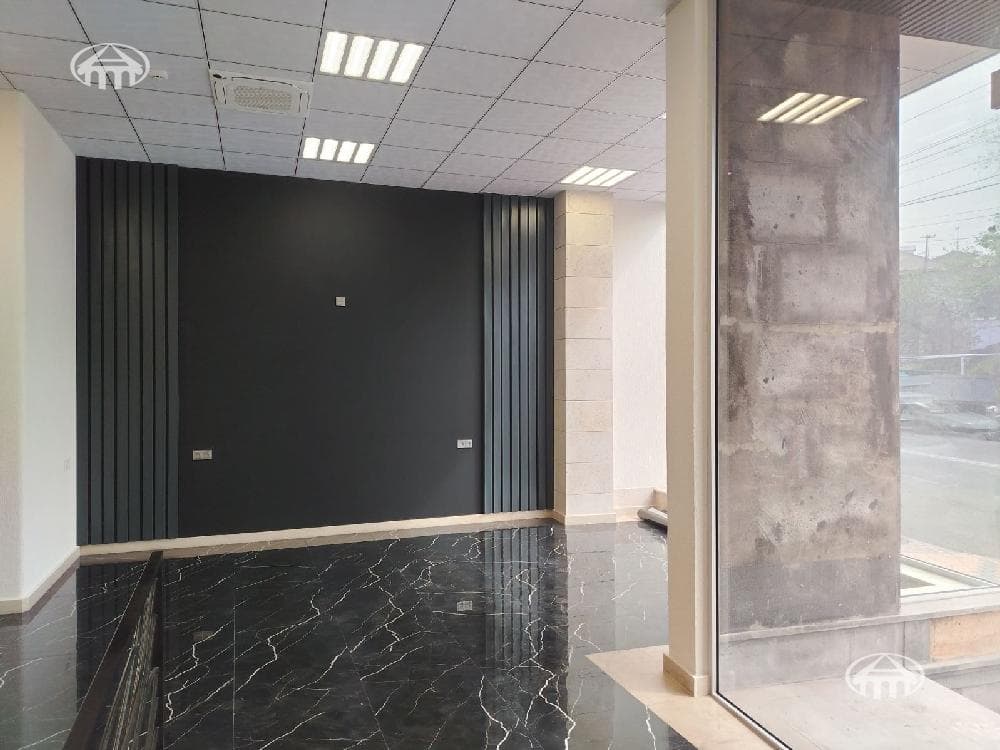 Խանութ · 110 մ² · Կենտրոն