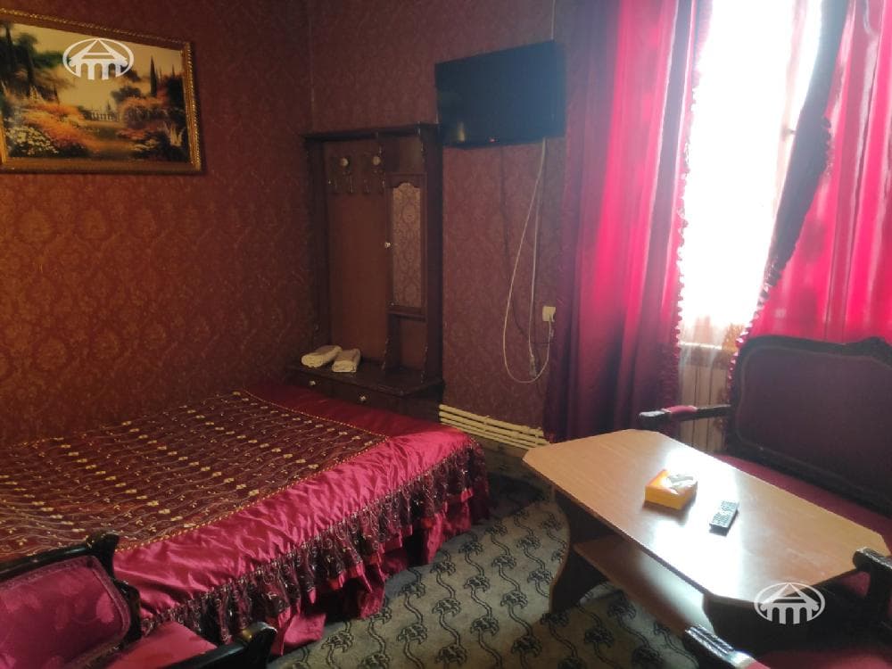 Hotel · 745 m² · Erebuni