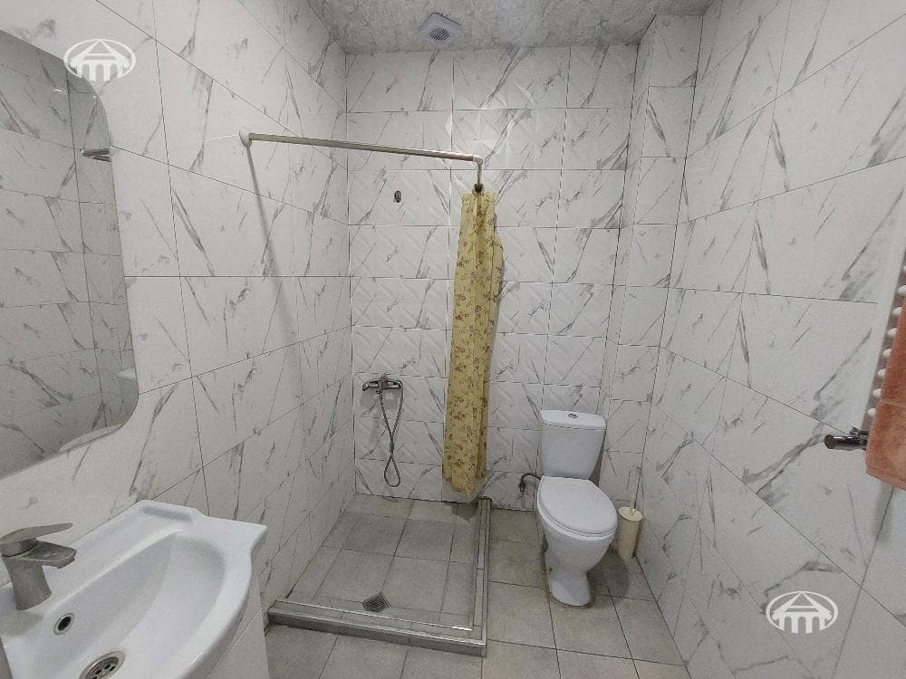 Բնակարան · 3 սեն. · 77 մ² · Կենտրոն