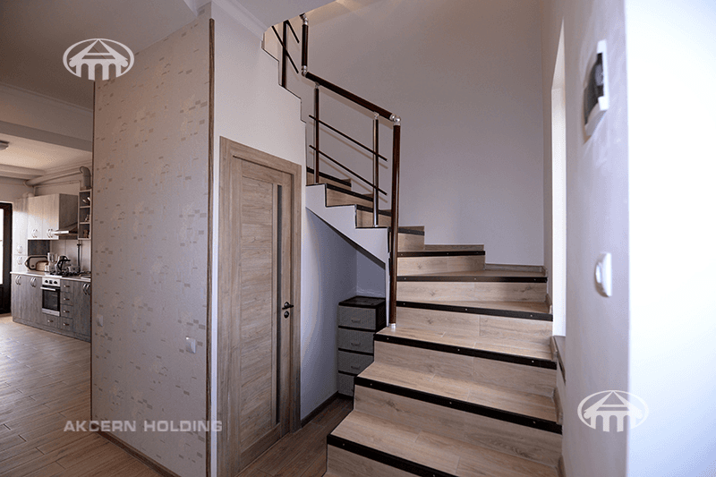Mansion · 5 rooms · 151 m² · v. Arinj