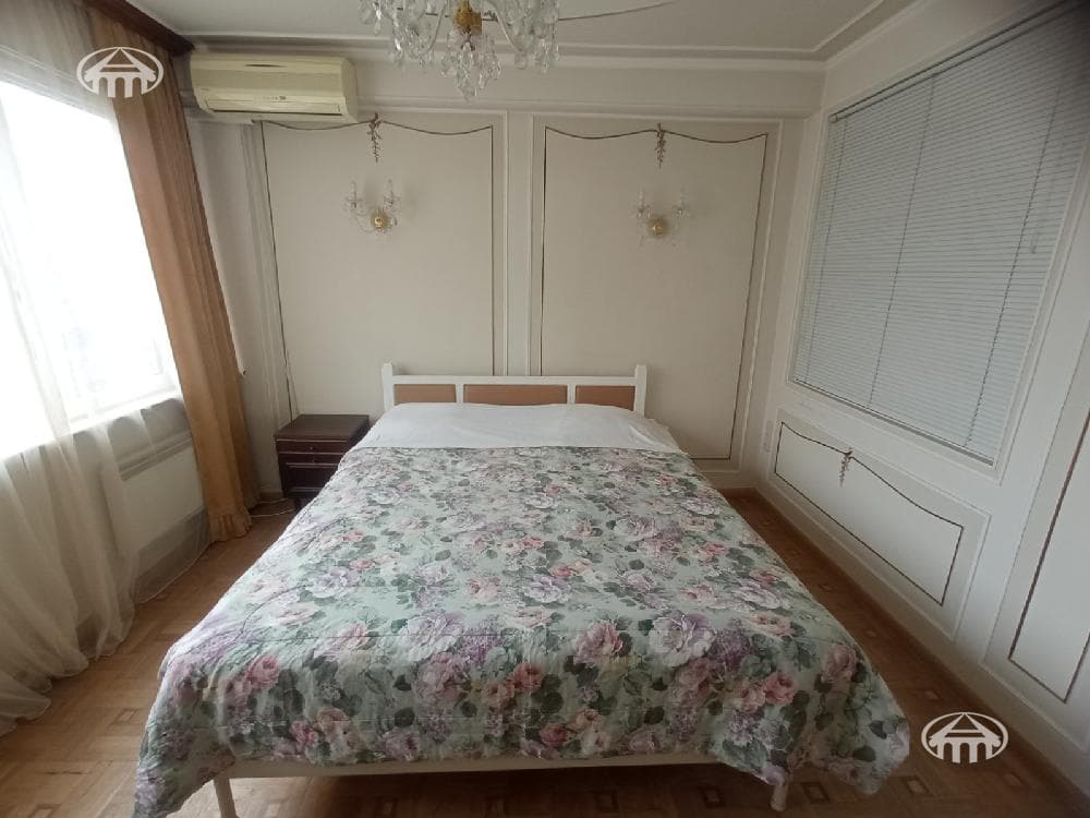 Квартира · 2 комн. · 77 м² · Кентрон