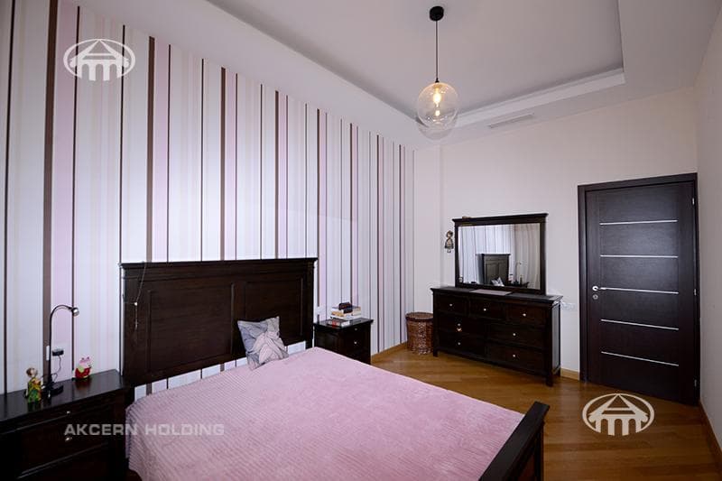 Apartment · 5 rooms · 200 m² · Arabkir