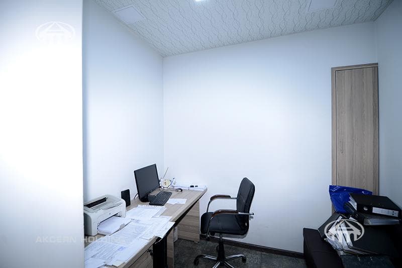 Office · 149 m² · Kentron