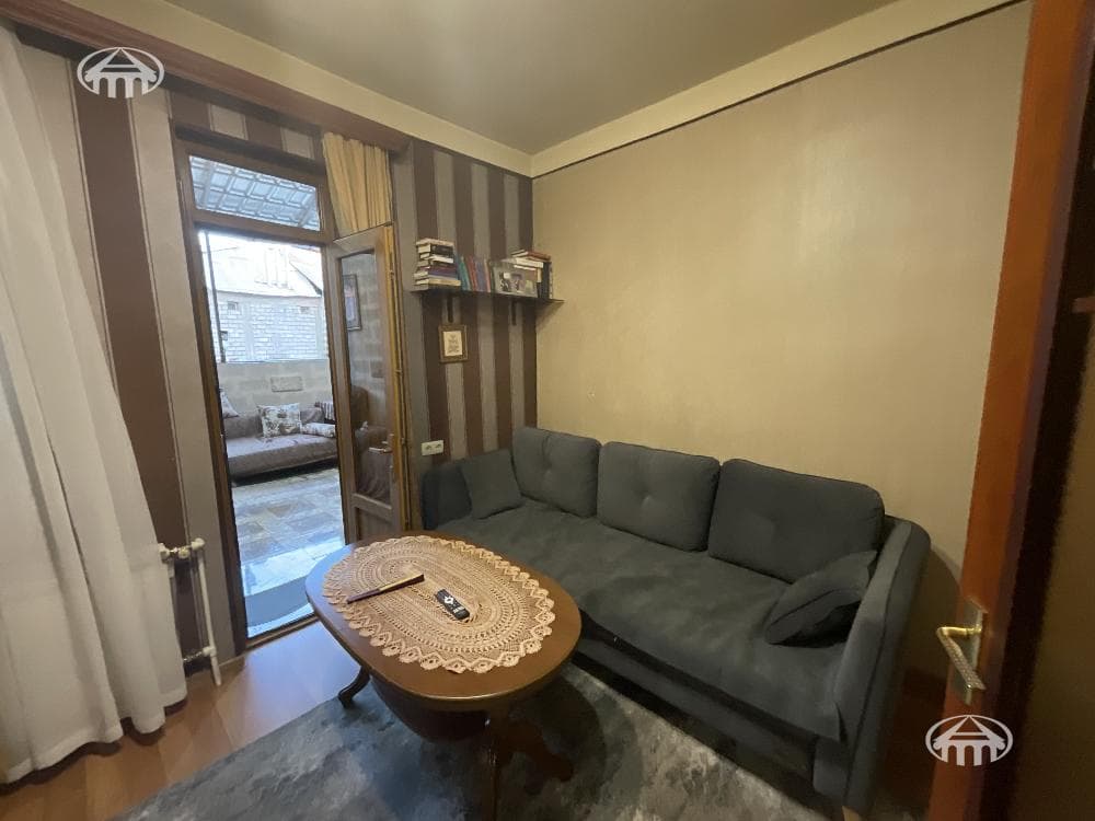 Дом · 5 комн. · 208 м² · Кентрон
