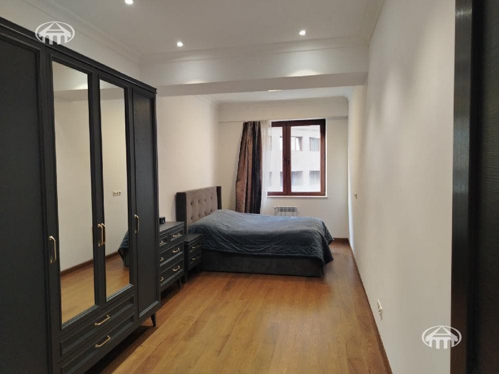 Apartment · 4 rooms · 129 m² · Kentron