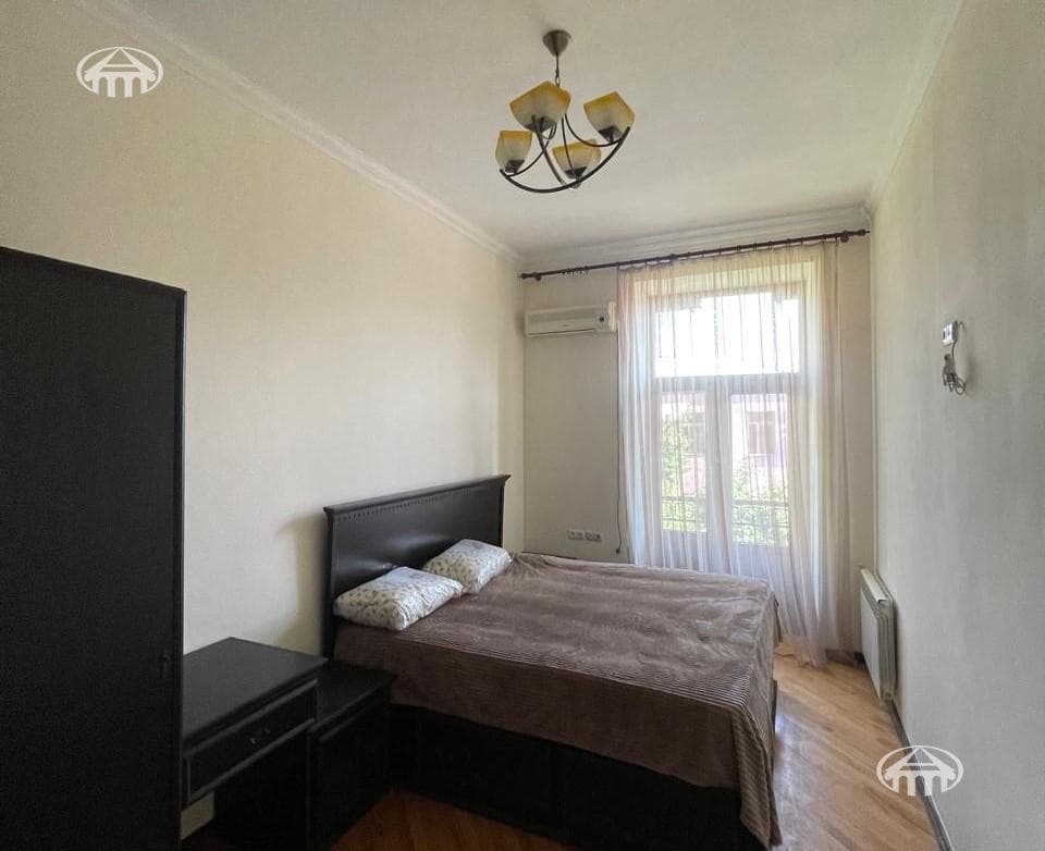 Квартира · 3 комн. · 80 м² · Кентрон