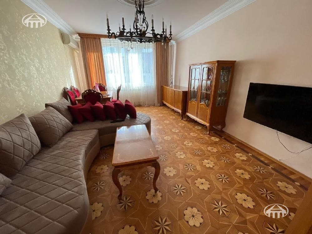 Квартира · 3 комн. · 97 м² · Кентрон