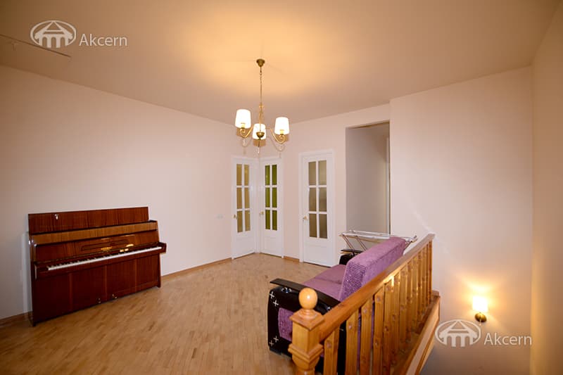 House · 5 rooms · 259 m² · Arabkir — photo 26 / 46